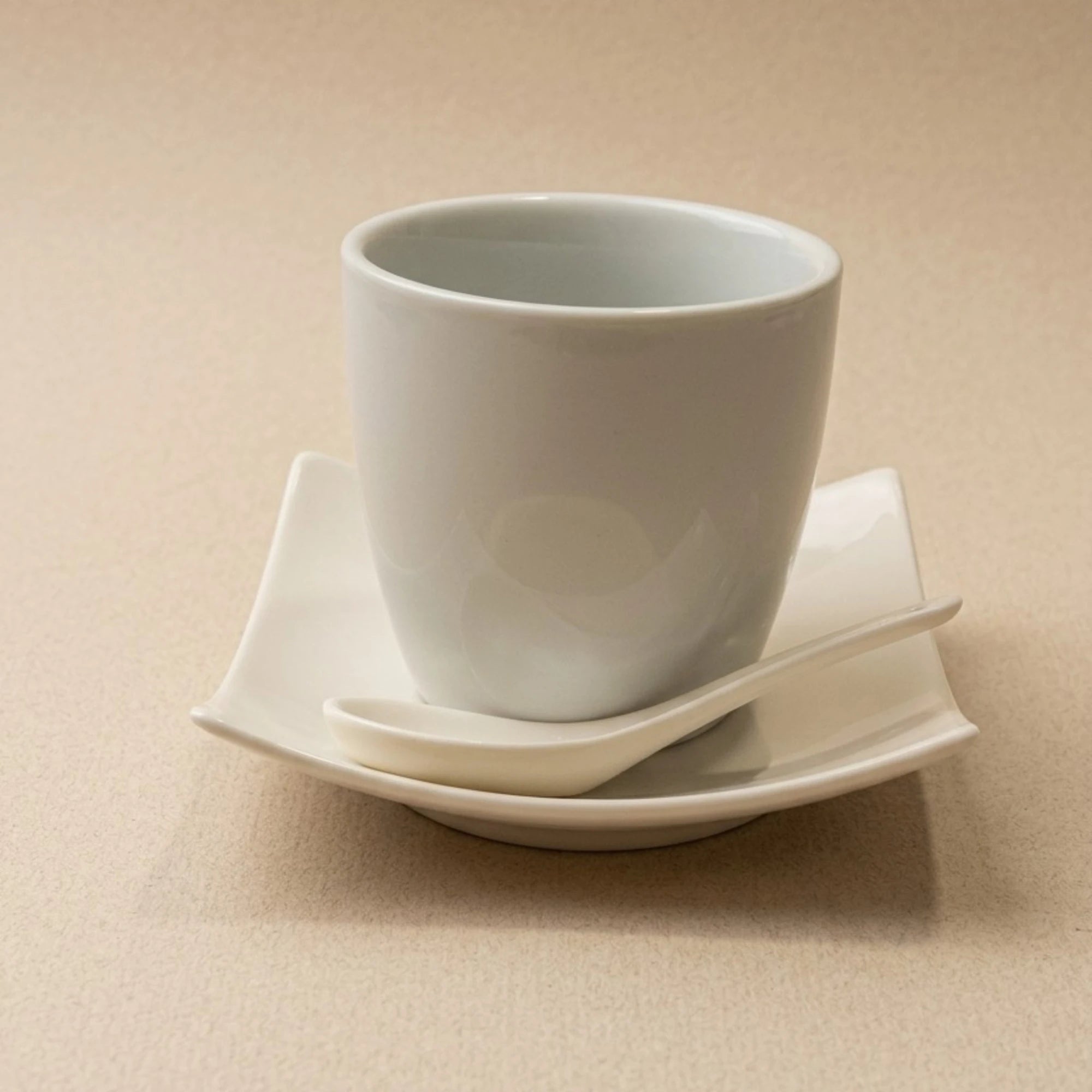 Minimal Ceramic Serving Set
