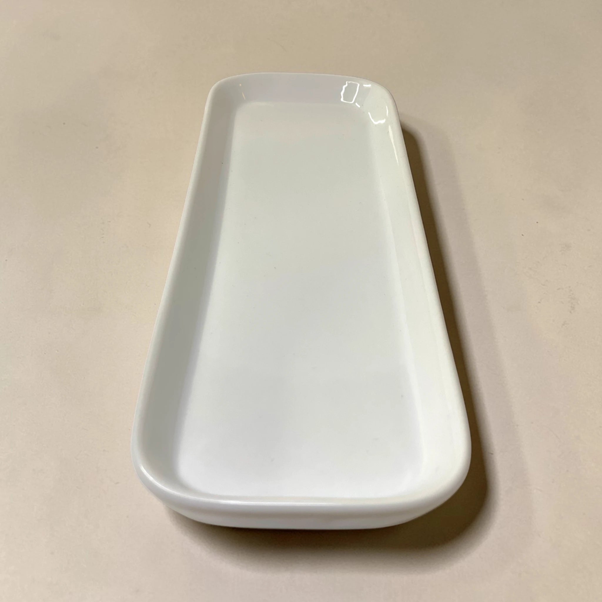 Pure White Gloss Rectangular Tray – Minimal Luxe Edition